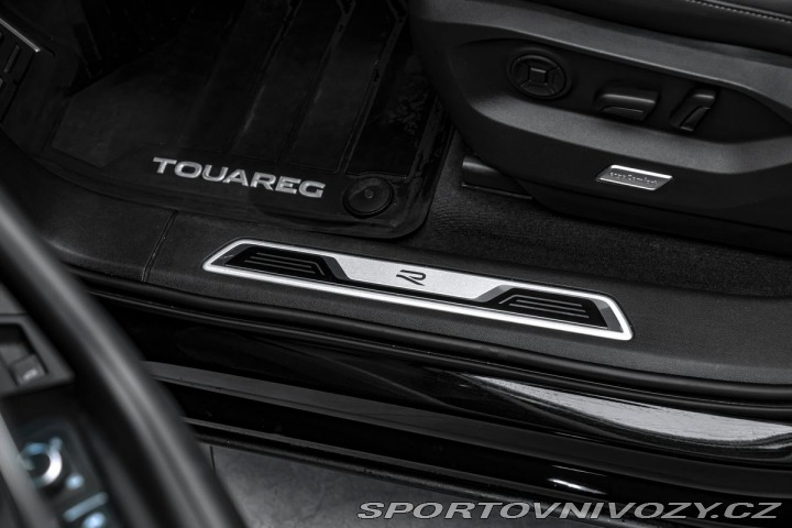 Volkswagen Ostatní modely Touareg R-line 4M 210kW IQ-Light 1800