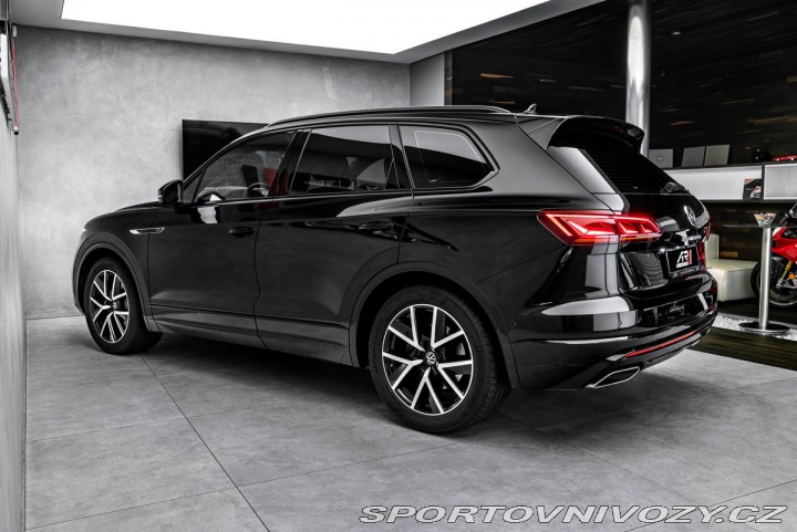 Volkswagen Ostatní modely Touareg R-line 4M 210kW IQ-Light 1800
