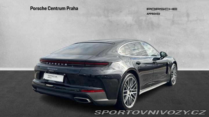 Porsche Panamera 4 2023
