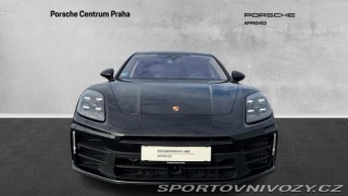 Porsche Panamera 4 2023