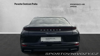 Porsche Panamera 4 2023