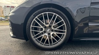 Porsche Panamera 4 2023