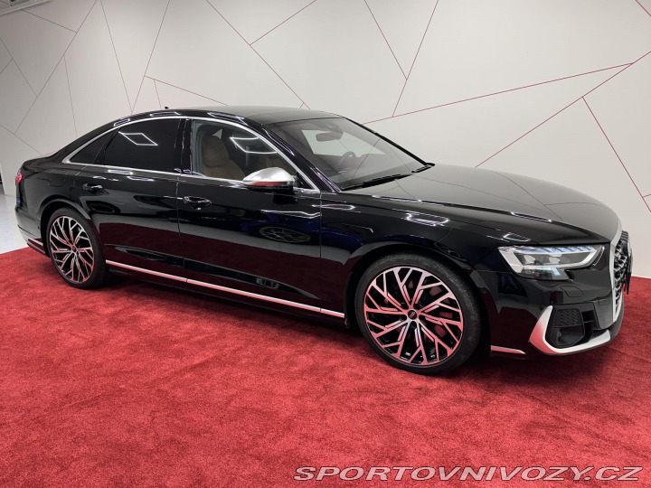 Audi S8 Quattro TV*HUD*PANO*360*C 2022