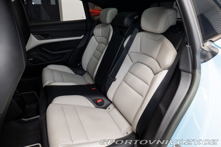 Porsche Taycan 4 cross turismo 2022