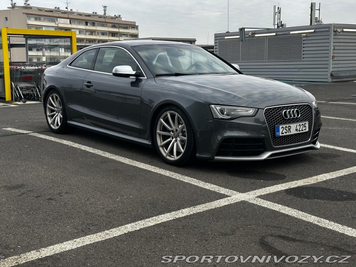 Audi RS5 2013