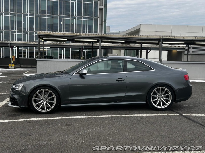 Audi RS5 2013