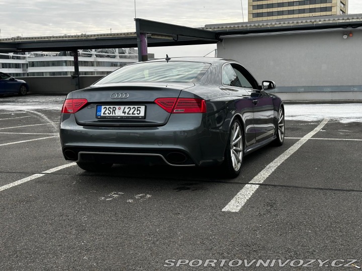 Audi RS5 2013