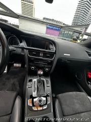 Audi RS5  2013