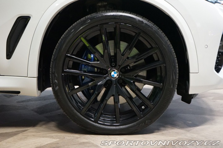 BMW X5 M50d*xDRIVE*VZDUCH*MASÁŽ* 2020