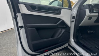 Porsche Cayenne GTS 2025