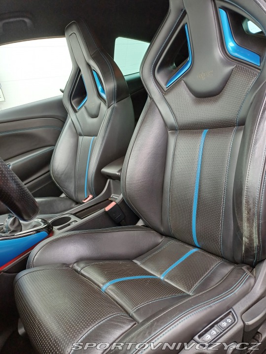 Opel Astra OPC 2012