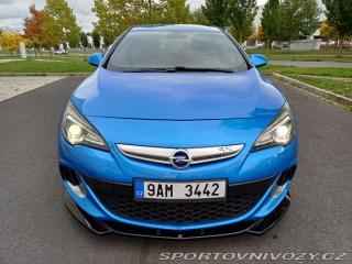 Opel Astra OPC 2012