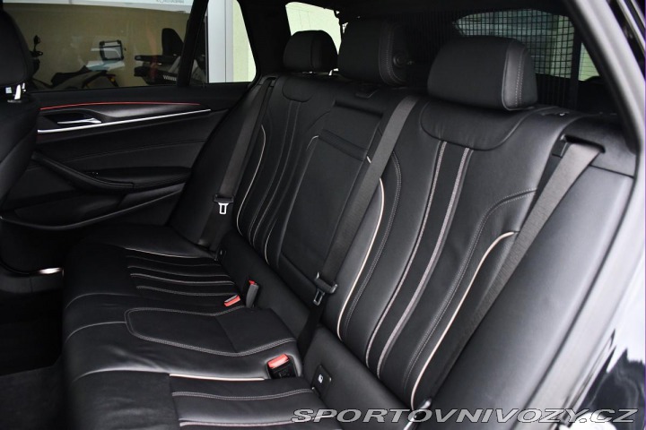 BMW 5 530d xD M-SPORT REZERVACE 2021