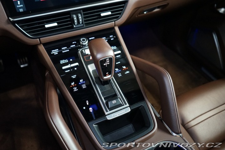 Porsche Cayenne TURBO*BURM*PCCB*PASM*360* 2018