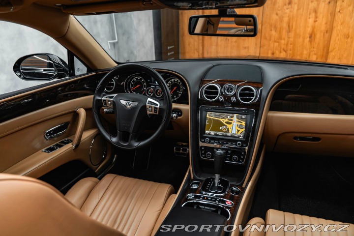 Bentley Flying Spur 4.0 V8 1800