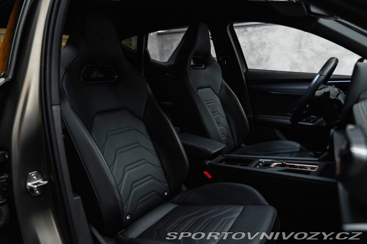 Cupra Formentor 1.5 eTSI 110 kW, Sennheis 2025