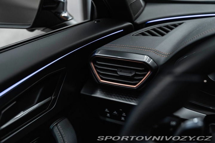 Cupra Formentor 1.5 eTSI 110 kW, Sennheis 2025