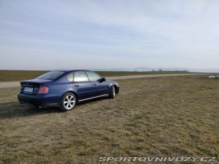 Subaru Legacy spec B, MT 2004