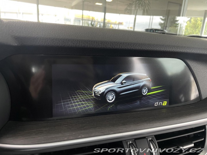 Alfa Romeo Stelvio 2,0TI 206kW Q4*KeyLess*Ka 2023