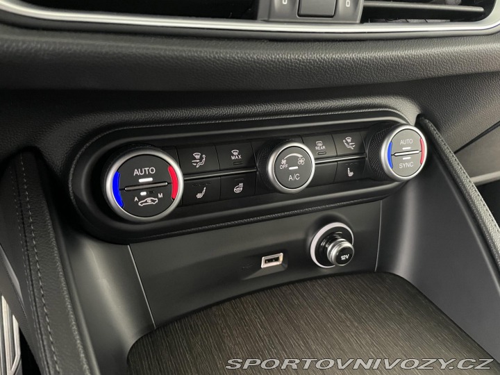 Alfa Romeo Stelvio 2,0TI 206kW Q4*KeyLess*Ka 2023