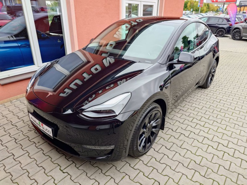 Tesla Model Y Long Range Dual Motor 378