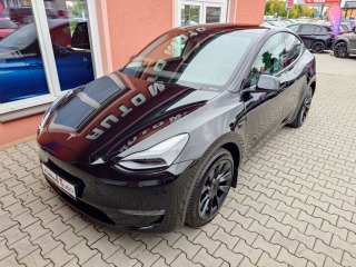 Tesla Model Y Long Range Dual Motor 378