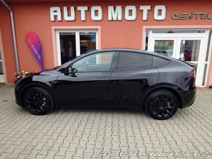 Tesla Model Y Long Range Dual Motor 378 2022