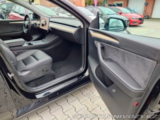 Tesla Model Y Long Range Dual Motor 378 2022