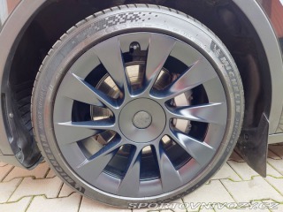 Tesla Model Y Long Range Dual Motor 378 2022