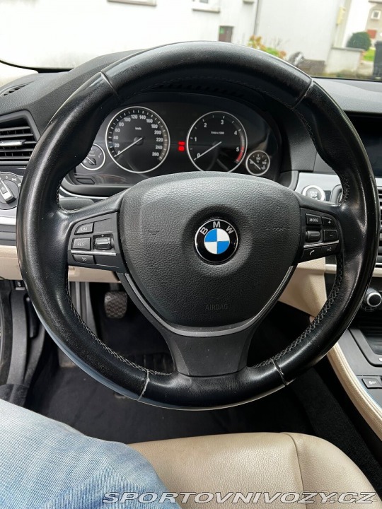 BMW 5 2,5 F10, 525d (6ti vále 2010