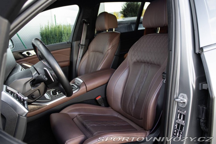 BMW X7 xDrive M60i mHEV A/T 2024