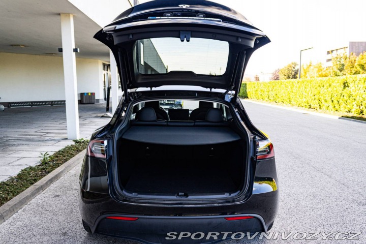 Tesla Model Y Long Range 378kW / TOP S 2024