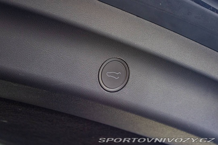 Tesla Model Y Long Range 378kW / TOP S 2024