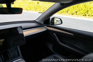 Tesla Model Y Long Range 378kW / TOP S 2024