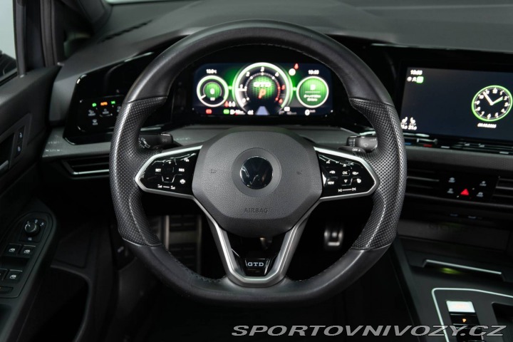 Volkswagen Golf 2021