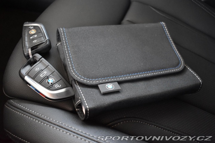 BMW 4 420d xD REZERVACE 2022