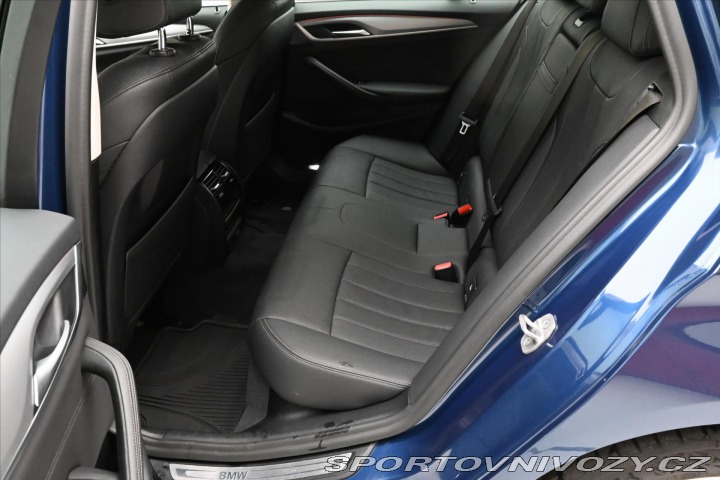 BMW 5 3,0 530d 210kW AT8 LED Zá 2020
