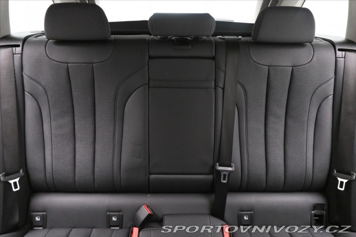 BMW 5 3,0 530d 210kW AT8 LED Zá 2020