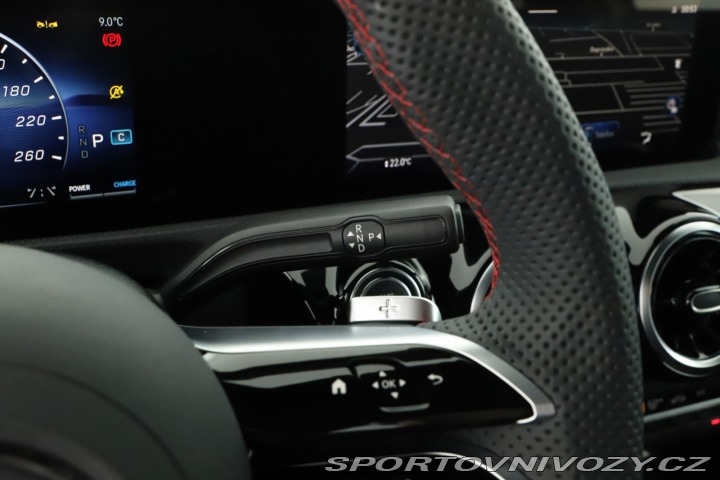 Mercedes-Benz A AMG Line A 200 2025