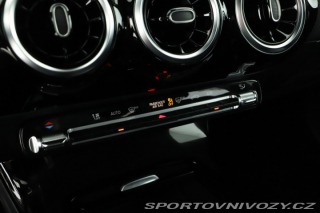 Mercedes-Benz A AMG Line A 200 2025