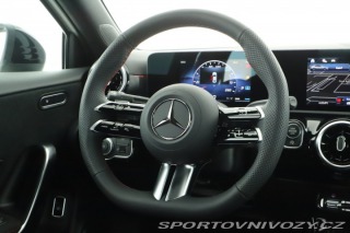 Mercedes-Benz A AMG Line A 200 2025