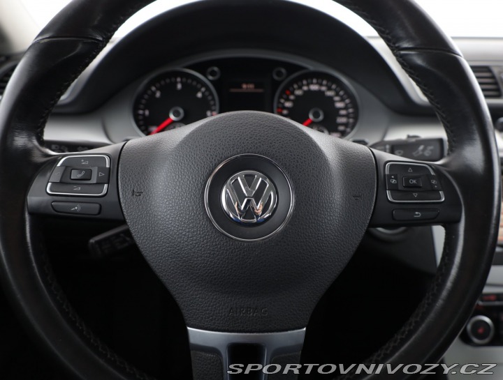 Volkswagen Passat CC CC 2.0 TDI BMT 2011