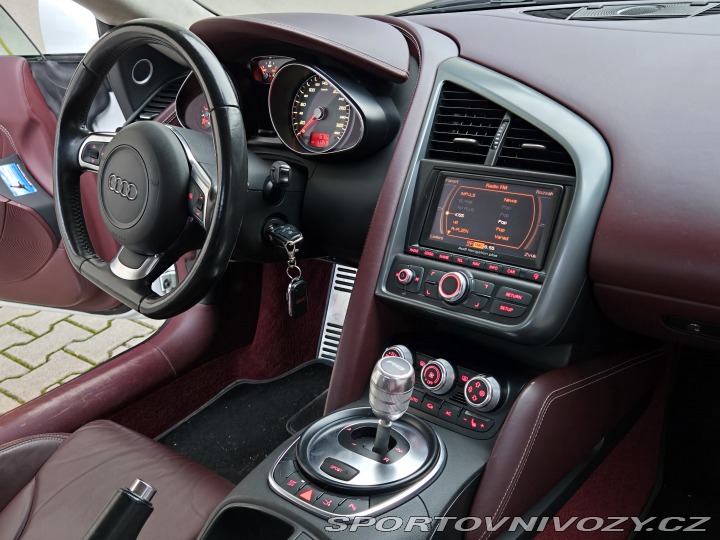 Audi R8 4.2 FSI V8 exclusive 2010