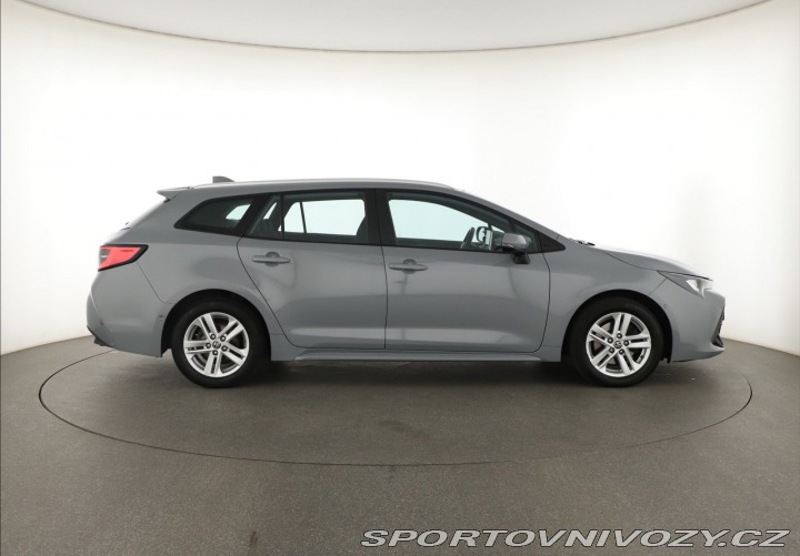 Toyota Corolla 2.0 Hybrid 2022