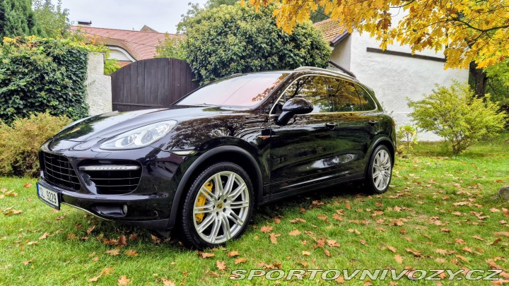 Porsche Cayenne Turbo 2011