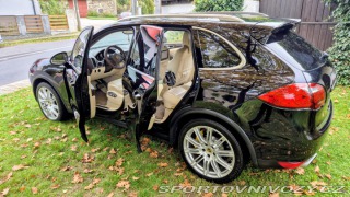 Porsche Cayenne Turbo 2011