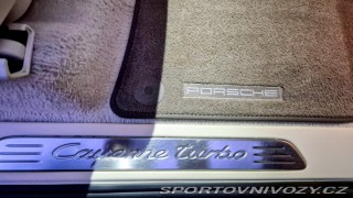 Porsche Cayenne Turbo 2011