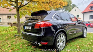 Porsche Cayenne Turbo 2011