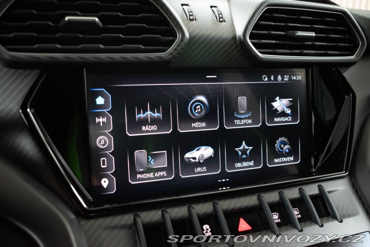 Lamborghini Urus *REZERVACE* 2023