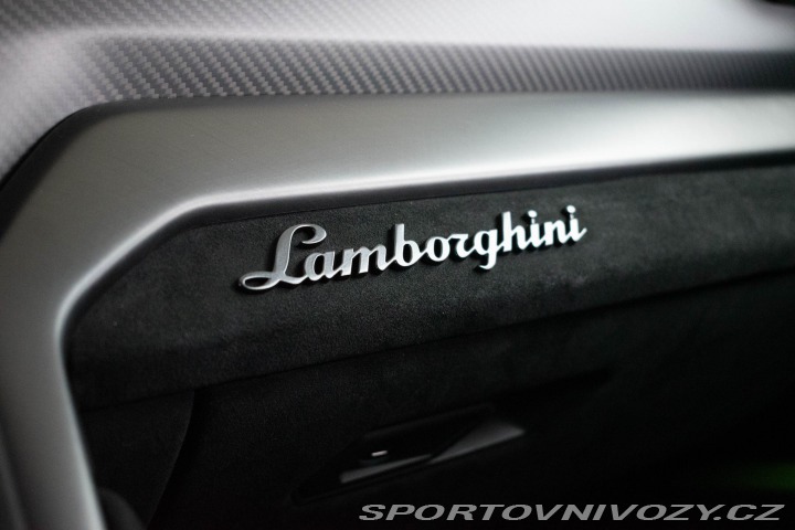 Lamborghini Urus *REZERVACE* 2023
